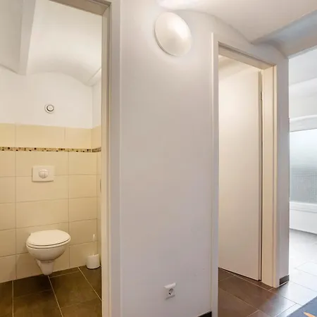 Lejlighed Peenecamp Neukalen, Neukalen