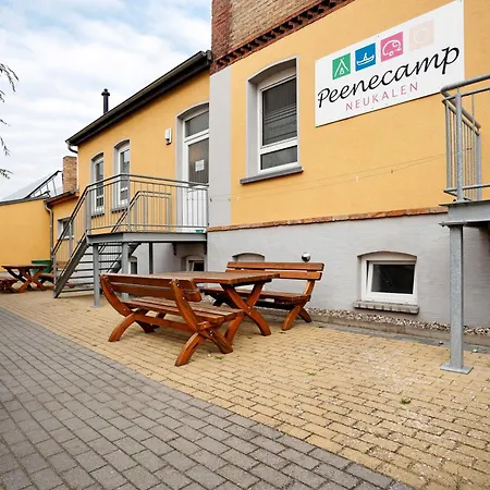 Peenecamp Neukalen, Lejlighed