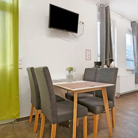 Lejlighed Peenecamp Neukalen, *