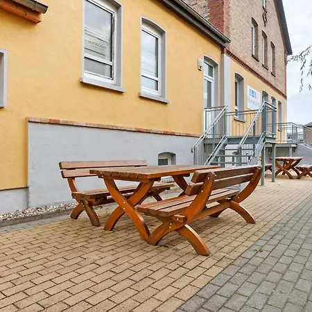 Peenecamp Neukalen, Lejlighed