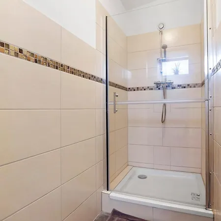 Apartament Peenecamp Neukalen, *