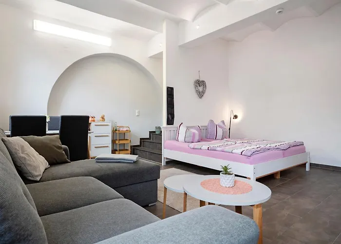 Peenecamp Neukalen, Lägenhet