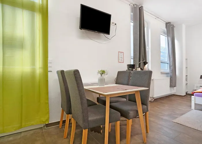 Lägenhet Peenecamp Neukalen, *